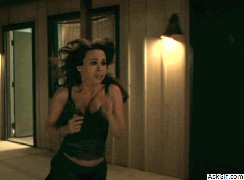 70b0f303-43bb-465e-a6e4-2c3d6a79e0f5-Lacey-Chabert.gif